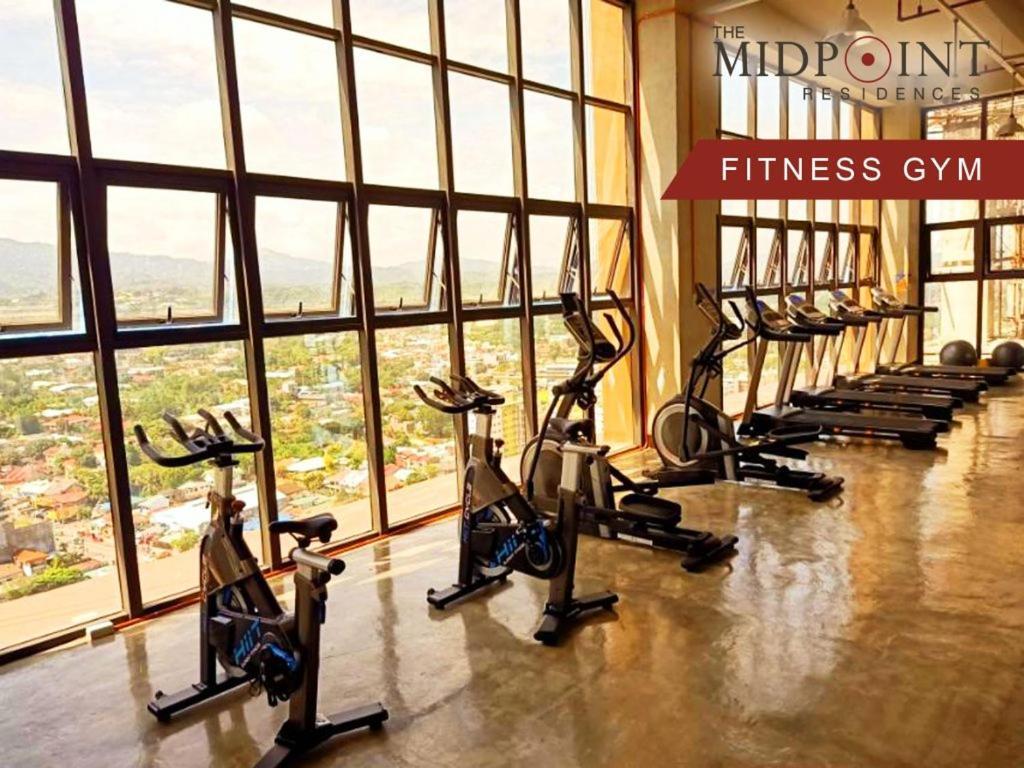 2 Bedroom Condo @ Midpoint Residences W/ City View Mandawe Extérieur photo