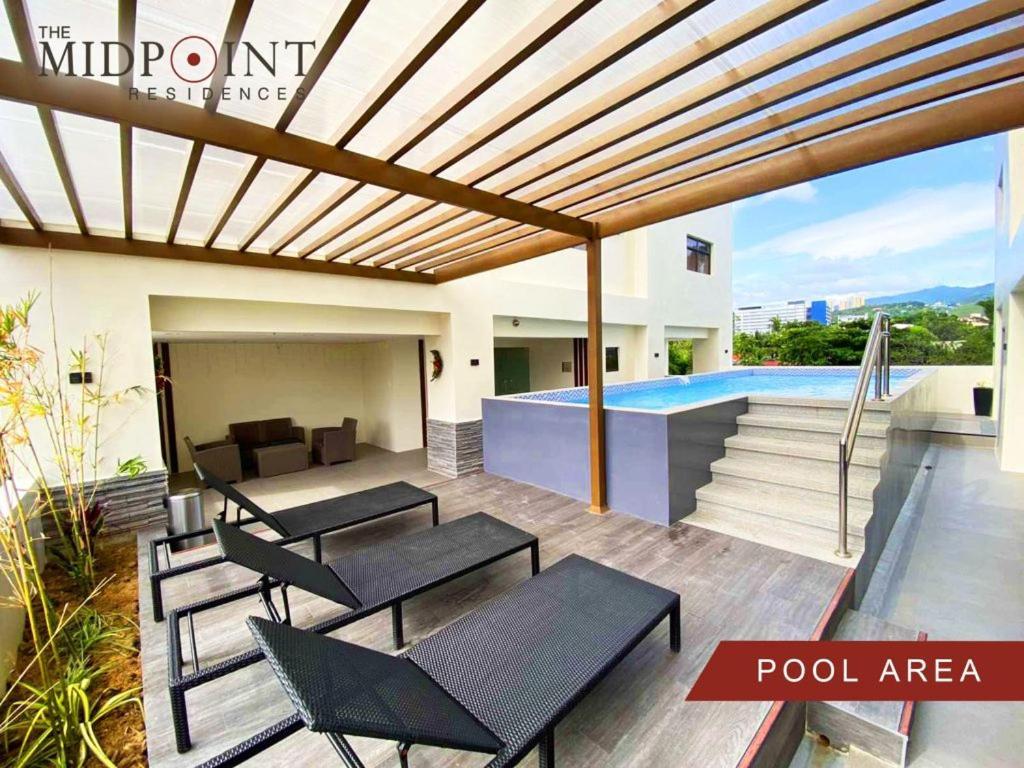 2 Bedroom Condo @ Midpoint Residences W/ City View Mandawe Extérieur photo